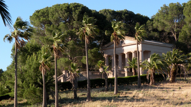 Seppelt Family Mausoleum.