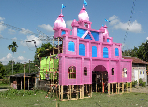 Tempel-Fake aus Stoff.