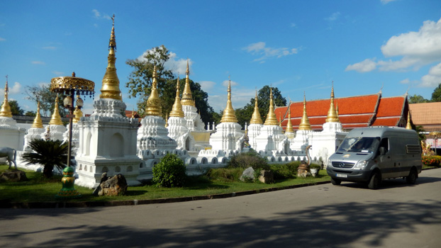 Wat Chedi Sao, Lampang, N 18.321968° E 99.514873°.