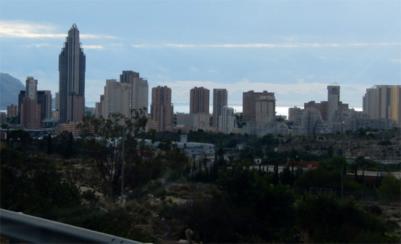 Vorsicht: Hinsehen kann Augenkrebs verursachen: Benidorm.