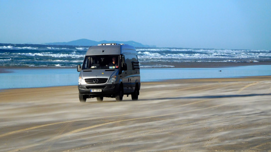 Einsamer Sandstrand.